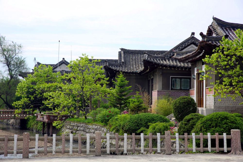 Kaesong Folk Hotel