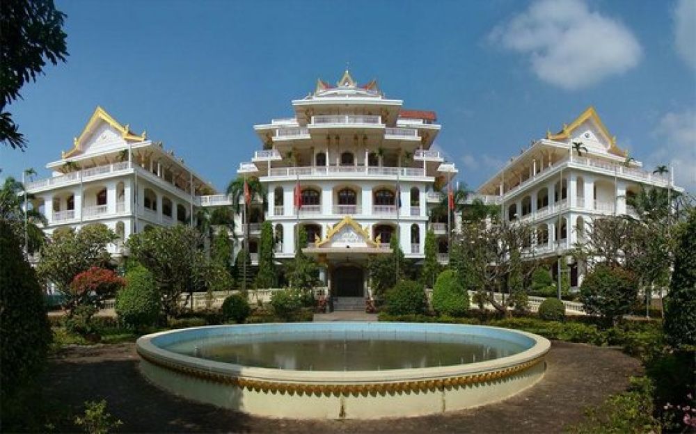 Champasak Palace