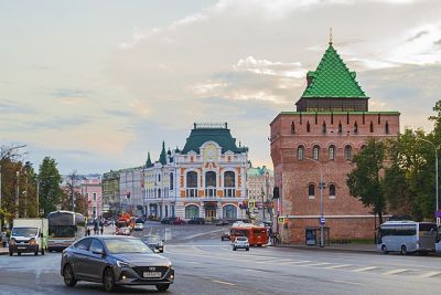 Gorky Square and Nizhny Novgorod Circus