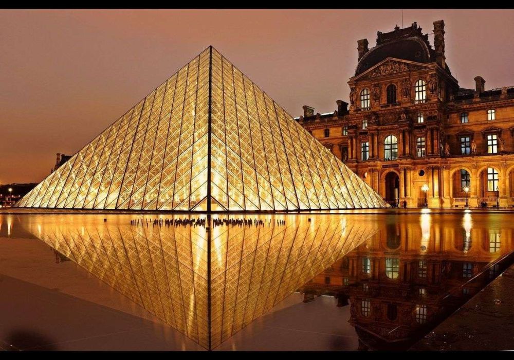 Louvre Museum