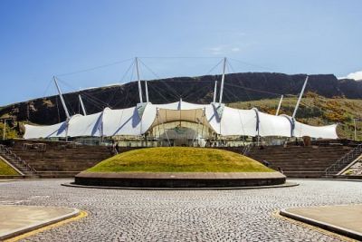 Dynamic Earth