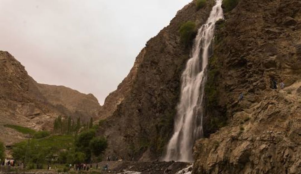 Manthokha Waterfall