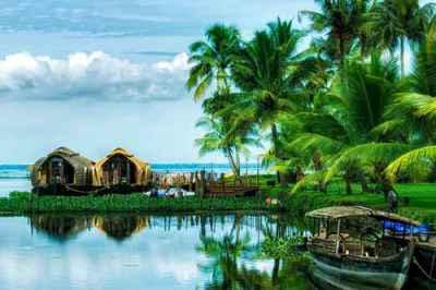 Munnar Romantic Tree House With Houseboat